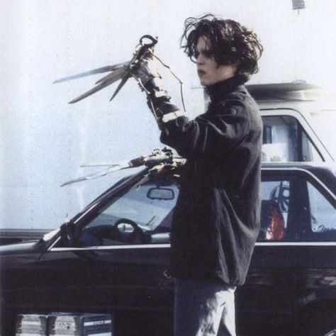 Johnny Depp Edward Scissorhands, Edward Scissor, Scissor Hands, Barnabas Collins, Scissors Hand, Cr7 Jr, Young Johnny Depp, Tim Burton Art, Tim Burton Films