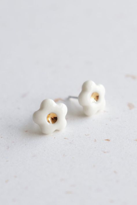 Dainty Daisy Stud Earrings, White Floral Earrings, Porcelain Flower Jewelry, Cute Gifts for Women - Etsy Australia Daisy Studs, Jewelry Cute, Riga Latvia, Ceramic Necklace, Porcelain Jewelry, Porcelain Flowers, Earrings White, Flower Jewelry, Ceramic Jewelry