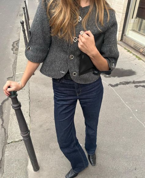 Dark Washed Jeans Outfit, Amalie Moosgaard, Lizzy Hadfield, Fancy Fits, Saks Potts, Stockholm Fashion, Mood Board Fashion, Jeans Outfit, Work Looks