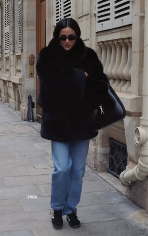 Short Black Fur Coat Outfit, Black Short Fur Coat Outfit, Black Faux Fur Coat Outfits, Cropped Black Fur Coat Outfit, Long Black Fur Coat Outfit, Fake Fur Coat Outfit, Black Fur Coat Outfit Street Style, Casual Black Faux Fur Coat, Black Fur Coat Aesthetic