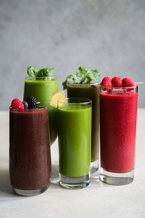 5 Fruit and Veggie Smoothies: A refreshing and energizing smoothie for each day of the work week! Using a mixture of frozen fruits and fresh greens Healthy Smoothies, Energizing Smoothies, Veggie Smoothies, Avocado Smoothie, Healthy Smoothie, Breakfast Smoothies, Food Shows, Banana Smoothie, Health And Nutrition