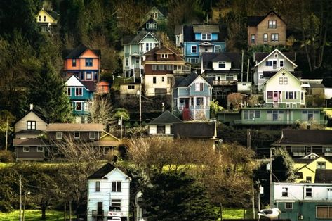 Oregon Aesthetic, River Town, Oregon House, Astoria Oregon, Small Town Life, Hood River, Bay City, Cannon Beach, House Museum