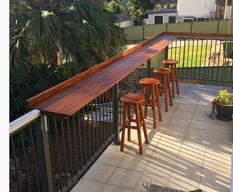 Make the most of your balcony with a railing bar - ideacious