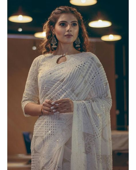 Chikankari Blouse Patterns, Chikankari Blouse Designs, Chikankari Blouse, White Blouse Designs, Desi Attire, Mukaish Work, Dhakai Jamdani Saree, Cotton Saree Blouse Designs, Saree Blouse Patterns