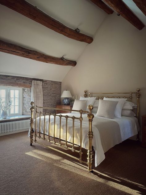 Gold Metal Bed Frame, Gold Bed Frame, Brass Bedroom, Country Cottage Bedroom, Traditional Bedroom Furniture, Metal Bed Frames, Brass Bed Frame, Sisal Carpet, Luxury Bedroom Furniture