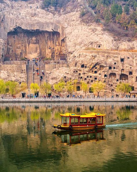 The Longmen Grottoes or Longmen Caves are some of the finest examples of Chinese Buddhist art. Housing tens of thousands of statues of Shakyamuni Buddha and his disciples, they are located 12 kilometres south of present-day Luoyang in Henan province, China.✨ Visit dearJulius.com to get free premium content for all of your lifestyle needs. Longmen Grottoes China, Luoyang China, Melted Buildings, Shakyamuni Buddha, Luoyang, Buddhist Art, Historical Place, Red Bricks, Ancient Civilizations