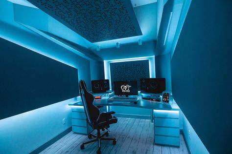 Music Recording Studio Design, Small Recording Studio, Recording Studio Desk, Music Studio Design, Home Studio Design, Cat Dealers, Home Recording Studio Setup, Recording Studio Setup, Home Studio Ideas