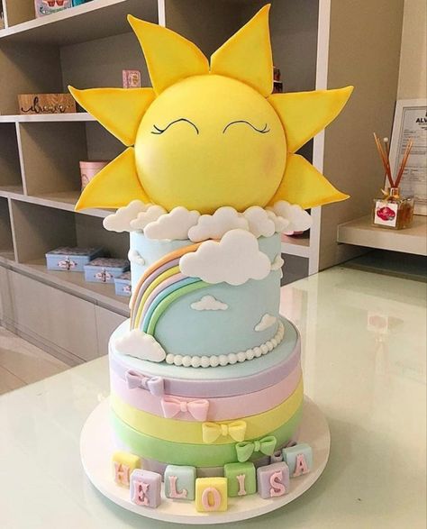 Sunshine Birthday Cakes, Baby Shower Pasta, Gökkuşaği Pasta, Sunshine Birthday Theme, Sunshine First Birthday, Sunshine Birthday Parties, Sunshine Cake, Cake Wrecks, Rainbow Birthday Cake