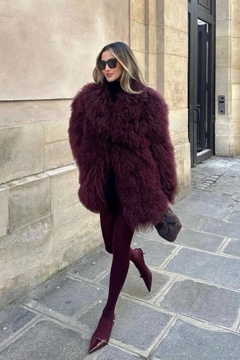 Monochromatic Outfit Burgundy, Burgundy Aesthetic Outfit, Romantic Street Style, Burgundy Fur Coat, Bordeaux Outfit, Red Faux Fur Coat, Burgundy Tights, Fur Coat Fashion, Burgundy Outfit