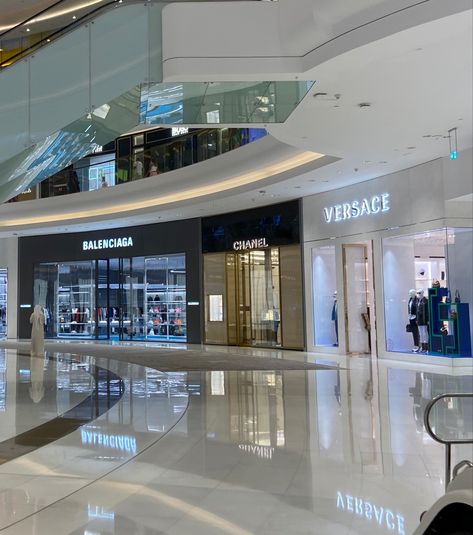 Luxury Mall Aesthetic, Dubai Shopping Aesthetic, Mall Background Aesthetic, Mall Aesthetic Shopping, Dubai Mall Aesthetic, Luxury Shopping Aesthetic, Shopping Aesthetic Luxury, Shopping Mall Aesthetic, Dubai Shopping Mall