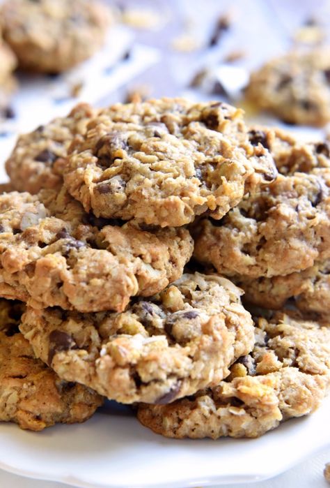 Cowboy Cookies are soft, chewy, and loaded with a variety of flavors and textures from oats and coconut to chocolate chips and pecans  #Cowgirl #Recipes #CowgirlRecipes   http://www.islandcowgirl.com/ Cowboy Cookie Recipe, Cookie Recipes Oatmeal Raisin, Cowboy Cookies, Oatmeal Chocolate Chip, Ww Desserts, Oatmeal Chocolate, Oatmeal Raisin Cookies, Raisin Cookies, Oatmeal Chocolate Chip Cookies