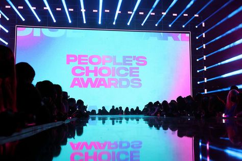 2022 People's Choice Awards Complete List of Winners Kenan Thompson, Last Week Tonight, Rare Cats, The Best Movies, Wildlife Photographer, Best Movies, Photo Competition, Tv Music, Male Artist