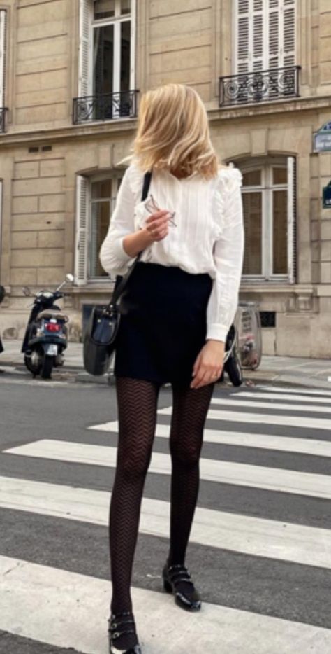 Parisian Chic Outfits Autumn, Carel Kina Shoes Outfit, Mary Janes Business Outfit, Chic Mini Skirt Outfit, French Rock Chic, Mini Skirt Classy Outfit, Skirt With Mary Jane Shoes, Work Outfits With Tights, Mary Janes Skirt Outfit