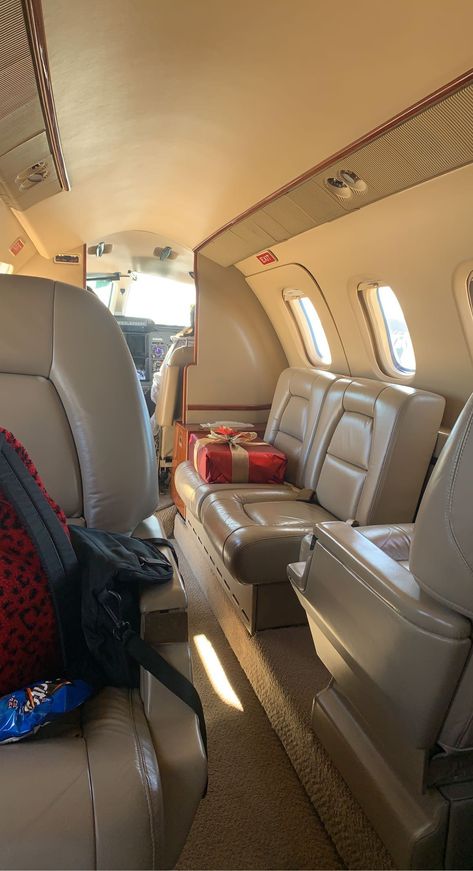 Private Jet Story, Private Jet Snapchat Story, Private Jet Snap, Private Plane Luxury, Luxury Jets Private Plane, Plane Snapchat, Private Plane Aesthetic, Plane Luxury, Private Jet Aesthetic