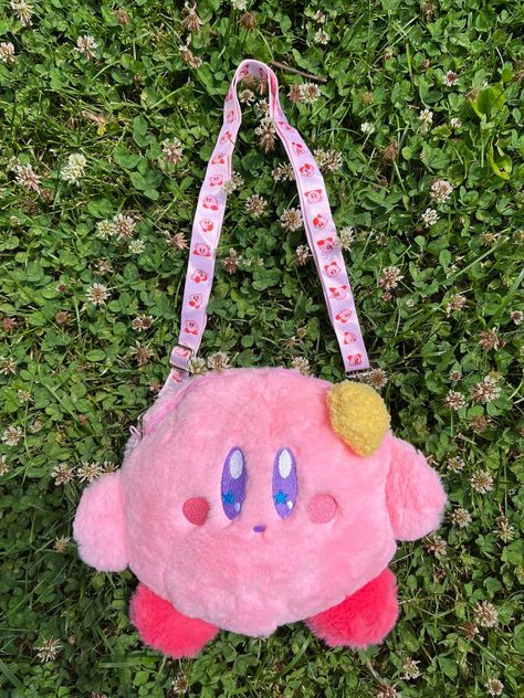 Kirby Bag Outfit, Kirby Accessories, Dream Backpack, Kirby Plush, How To Tie Ribbon, Plush Bags, Cute Purses, Bag Crochet, Video Game Characters