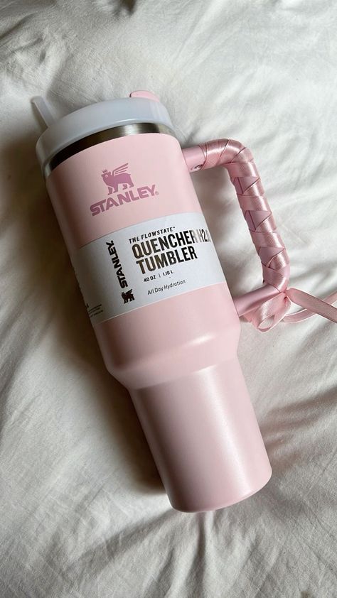 Stanley Pink Cup, Pink Stanley Cup Aesthetic, Stanley Cup Pink, Stanley Cup Aesthetic, Pink Stanley Cup, Pink Stanley, Stanley Pink, Stanley Water Bottle, Trendy Water Bottles