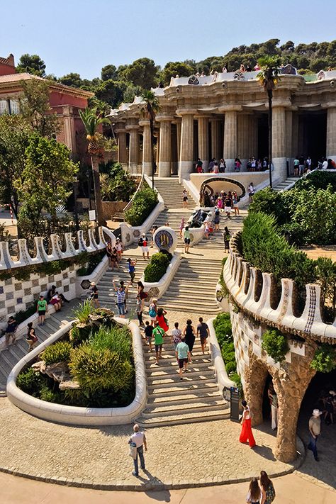 Guell Park, Barcelona Photos, Park Guell Barcelona, Spain Barcelona, Park Guell, Barcelona Summer, Barcelona Spain Aesthetic, Barcelona Park Guell, Beaux Arts Architecture