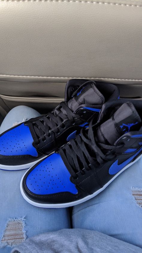 Blue And Black Air Jordan 1, Black And Blue Air Force 1, Dark Blue Jordan 1 Outfit Women, Blue And Black Jordans, Black Jordan 1 Outfit Women, Blue Jordan 1 Outfit Women, Turquoise Jordans, Nike Azul, Air Jordan 1 Blue