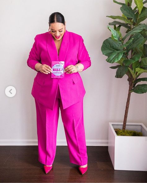 Monochromatic Outfit For Petite, Plus Pink Outfits, Plus Size Pink Suit, Pink Business Outfit Plus Size, Fun Style Outfits, Plus Size Luxury Fashion, Fun Business Casual, Plus Size Suit, Plus Size High Fashion