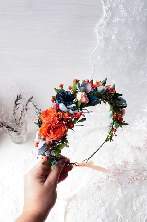 Blue Floral Crown, Orange Flower Crown, Wedding Floral Crown, Hiking Wedding, Flower Hairpiece, Hairpiece Wedding, Cheveux Oranges, Bridal Floral Crown, Wedding Flower Crown