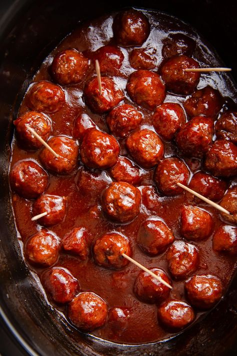 5-Ingredient Slow Cooker Guava BBQ Meatballs Healthy Bbq, Guava Jelly, Meatballs And Rice, Bbq Meatballs, Game Day Appetizers, Frozen Meatballs, White Miso, Sunday Dinner, 5 Ingredient