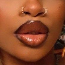 Nose Piercing Combos, Nose Jewelry Aesthetic, Y2k Lip Combo, 2 Nose Piercings, Lip Combos For Black Women, 90s Makeup Look, Cute Nose Piercings, Maquillage On Fleek, Lip Combos