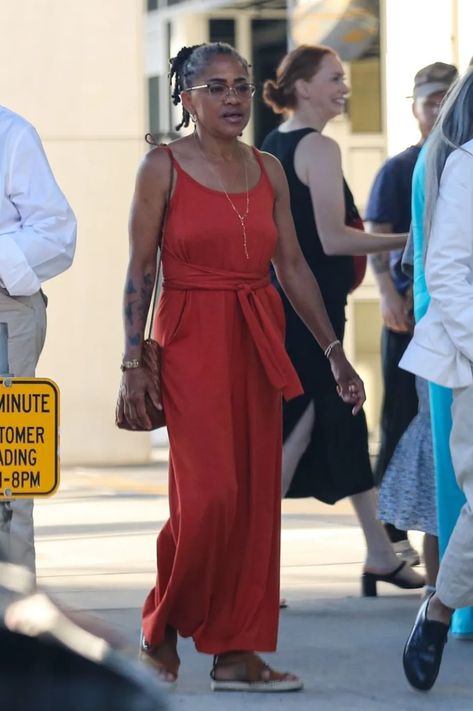 Meghan Markle Mom, Bold Tattoo, Doria Ragland, Gold Midi Dress, The Queen Elizabeth Ii, Royal Women, Queen Esther, Diana Queen, Meghan Markle Prince Harry