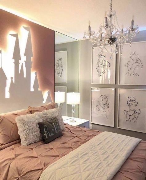 Disney Princess Room, Casa Disney, Princess Bedrooms, Princess Room Decor, Disney Room Decor, Disney Bedrooms, Disney Home Decor, Princess Room