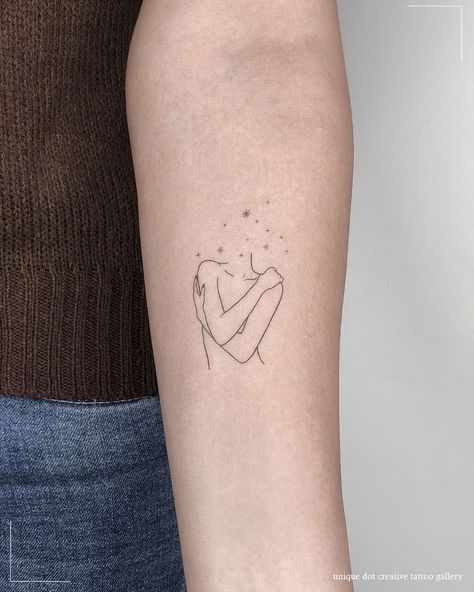 Ever Changing Tattoo, Minimalist Woman Tattoo, Minimal Arm Tattoos, Self Hug Tattoo, Minimal Line Tattoo, Tattoo Ideas Line Art, Acab Tattoo, Line Tattoo Ideas, Petit Tattoo