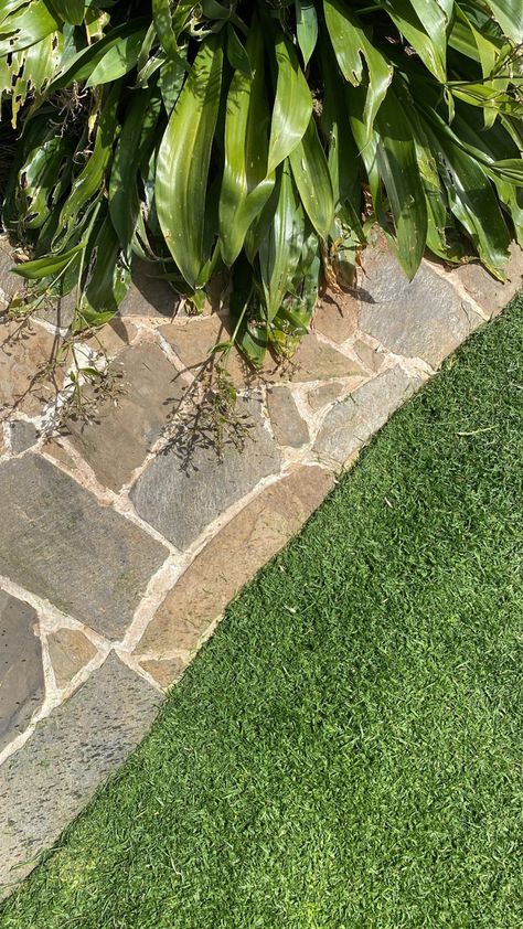 DIY bluestone crazy pave and kikuyu lawn with a crisp edge. Crazy Pave, Pool Terrace, Courtyard Gardens, Courtyard Gardens Design, Gardens Design, Lawn Edging, Diy Tips, Courtyard Garden, Home Renovation