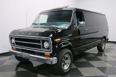 Ford 350 Van Conversion, Ford Custom Van, 1970s Van, Ford Econoline Extended Van Conversion, Ford America, Chateau For Sale, Ford Crew Cab, Vans Vintage, 1962 Ford Econoline Van