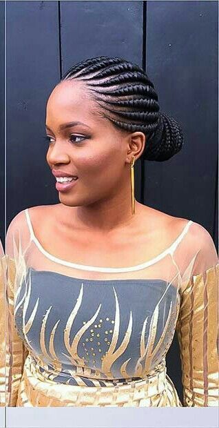 The Do’s and Don'ts of Cornrows You Should Know Ghana Braids Hairstyles, Lemonade Braids Hairstyles, Cabello Afro Natural, Bob Braids Hairstyles, Twisted Hair, Goddess Braids Hairstyles, Vlasové Trendy, Braided Bun Hairstyles, African Hair Braiding Styles