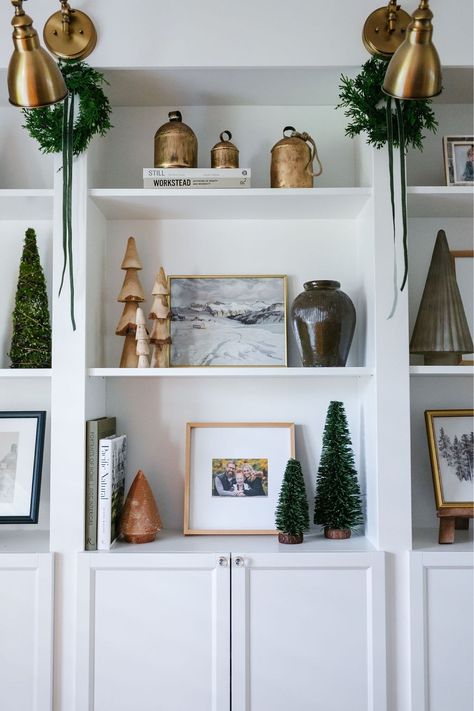 Styling White Shelves, Living Room Shelves Christmas Decor, Christmas Shelf Styling Living Room, Christmas Shelving Decor Ideas, Fireplace Shelf Decor Ideas, Christmas Decor Shelves Living Room, Modern Christmas Shelf Decor, Christmas Shelving Decor, Styling Shelves For Christmas