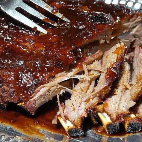 How to Make Tender Oven-Baked Ribs - Charm Recipes Bbq Ribs, Pork Ribs, Ribs In Oven, Oven Baked Ribs, Baked Ribs, Bbq Sauce Homemade, Homemade Bbq, Recipe Steps, Recipe Images