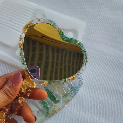 Resin mirror for you my love 🥰 Resin Hand Mirror, Resin Mirror Art, Mirror Resin, Diy Resin Phone Case, Resin Mirror, You My Love, Love Shape, Diy Resin, Hand Mirror