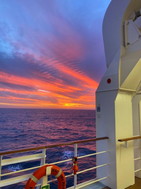 Sunset , boat sunset , ship sunset , cruise ship , msc , at sea aesthetic picture Sunken Cruise Ship, Ship Travel Aesthetic, Cruise Ship Sunset, Ship Pictures Sea, Cruiship Aesthetic, Boat Travel Aesthetic, Cruise Boat Aesthetic, Bahamas Vacation Pictures Cruise Ships, Cruise Travel Aesthetic