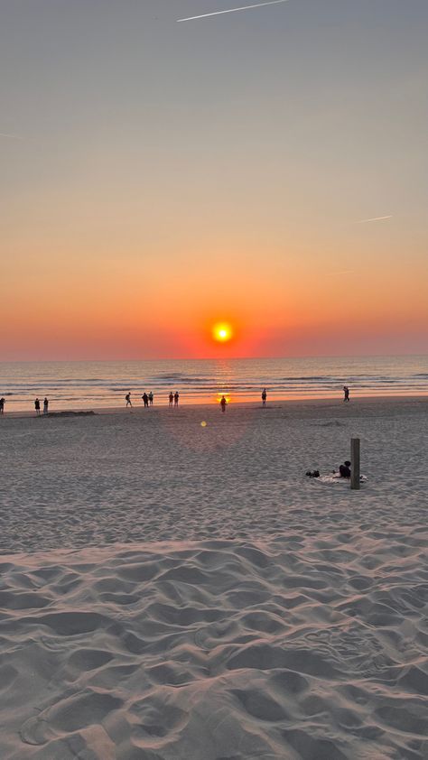 Netherland Aesthetic, Holland Beach, Dreamscape Architecture, Sea Sunset, Peaceful Life, Beach Walk, Beach Aesthetic, Beach Vibe, Summer Holiday