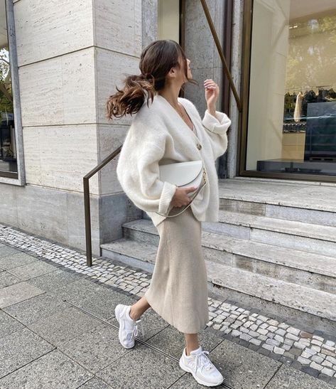 Cozy Sweater Dress, Zara Skirt, Sweater Dress Outfit, Looks Street Style, Mode Ootd, Ținută Casual, Modieuze Outfits, Mode Inspo, 가을 패션