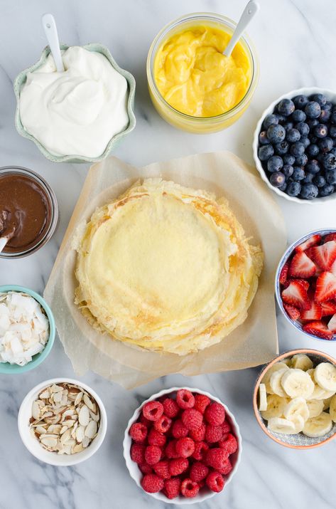 Crepe Bar, Party Breakfast, Crepes Party, Brunch Bar, Healthy Brunch, Savory Crepes, Chocolate Hazelnut Spread, Crepe Recipes, Hazelnut Spread