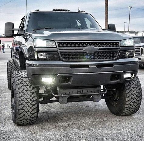 Cat Eye Truck, Chevy Cat Eye Truck, Cateye Chevy, Obs Chevy Lifted, Jacked Up Chevy, Chevy Duramax, Custom Lifted Trucks, Chevy Diesel Trucks, Silverado Truck