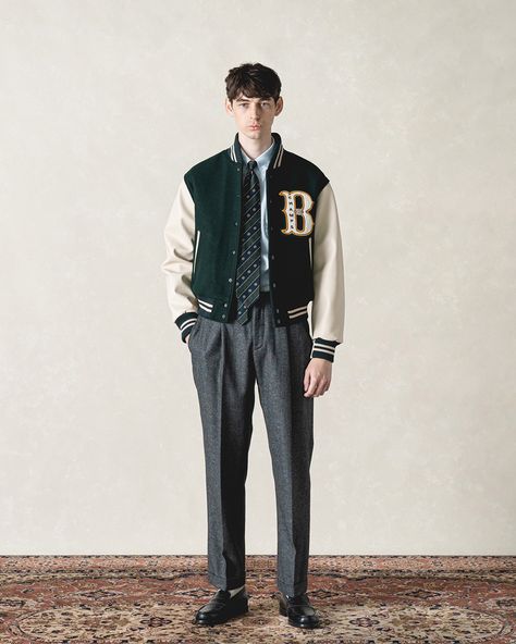 Varsity Jacket Outfit Mens, Varsity Jacket Outfit, Uniform Style, Varsity Letterman Jackets, Preppy Mens Fashion, Letterman Jackets, Ivy Style, Earth Color, Shirt Print Design