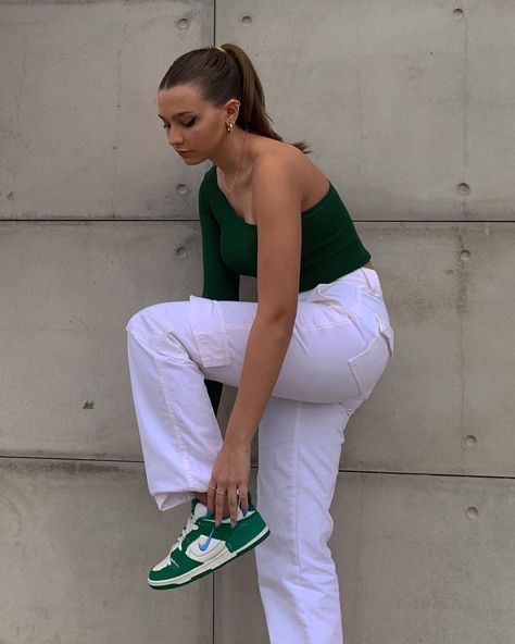 Nike Jordan Lucky Green Outfit, Malachite Dunks Outfit, Green Nike Shoes Outfit Women, Nike Dunk Low Disrupt 2 Malachite, Green Dunks Outfit Woman, Dunk Low Disrupt Outfit, Nike Dunk Low Green Outfit, Nike Dunk Low Disrupt 2 Outfit, Green Dunk Outfit