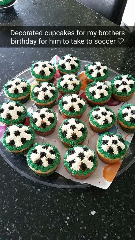 Soccer Party Cupcakes, Soccer Brownies, Soccer Birthday Cupcakes, Soccer Ball Cupcake Cake, Soccer Party Desserts, Soccer Birthday Food Ideas, Soccer Cupcakes For Boys, Football Cupcakes Soccer, Soccer Theme Cupcakes