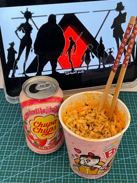 Pink Spicy Noodles, Bulduk Noodles Pink, Ramen Noodle Aesthetic, Buldak Noodles Aesthetic, Nodels Spicy, Buldak Ramen Aesthetic, Ramen Pictures, Budak Ramen, Ramen Cup Noodles