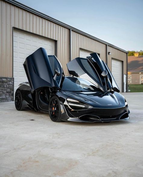 2018 McLaren 720S | Asking Price: $250,000 - Explore cars on #Slippd Mclaren 720s, Mclaren Cars, Cool Car Drawings, Girly Car, Cars Uk, Most Expensive Car, Funny Dog Pictures, Super Luxury Cars, Expensive Cars