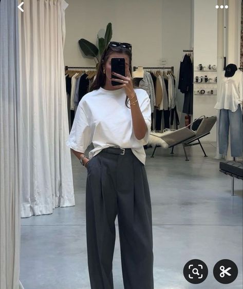 Charcoal Trousers Outfit, Tailored Pants Outfit Women, Gray Pants White Shirt Outfit Women, Summer Job Outfits Casual, Wide Leg Trousers Outfit Spring, T Shirt Trousers Outfit, Business Pants Outfit Street Styles, Wide Leg Grey Trousers Outfit, Business Casual Spring 2024