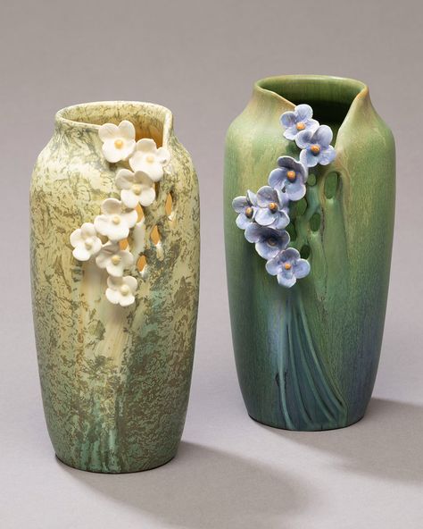 Wildflower Cabinet Vase - Ceramic Pottery Vases, Pottery Vessels Ideas, Vase Ceramics Ideas, Handmade Pottery Vase, Pottery Vase Ideas, Vessel Pottery, Wildflower Ceramic, Carving Clay, Pottery Vessels