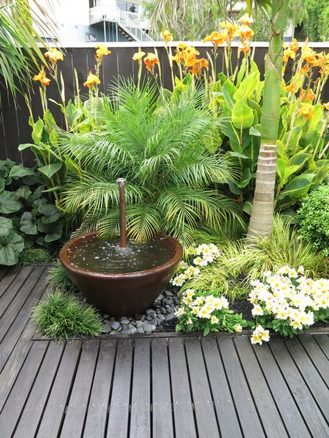 Small Tropical Gardens, Bali Garden, Balinese Garden, Container Water Gardens, Tropical Landscape Design, Garden Seating Area, Backyard Seating Area, Tropical Garden Design, Tropical Backyard