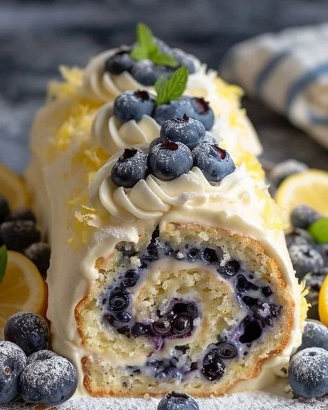 Blueberry Roll Cake, Sponge Roll Cake Recipe, Blueberry Cake Roll, Sponge Cake Roll Recipe, Blueberry Sponge Cake, Lemon Roll Cake, Lemon And Blueberry Cake, Lemon Roll, Optimal Recipes