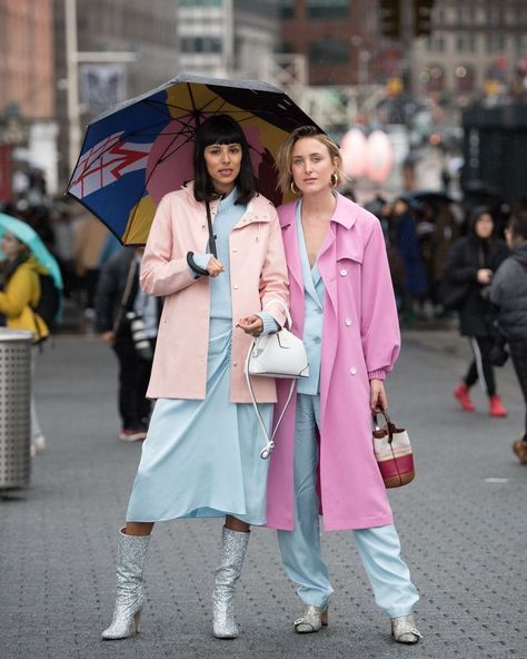 Live From New York, It's Fashion Week Street Style!+#refinery29 Tomboy Stil, Preppy Mode, Estilo Tomboy, Cool Girl Style, Stylish Jumpsuit, New York Fashion Week Street Style, Nyfw Street Style, New Years Dress, Looks Street Style